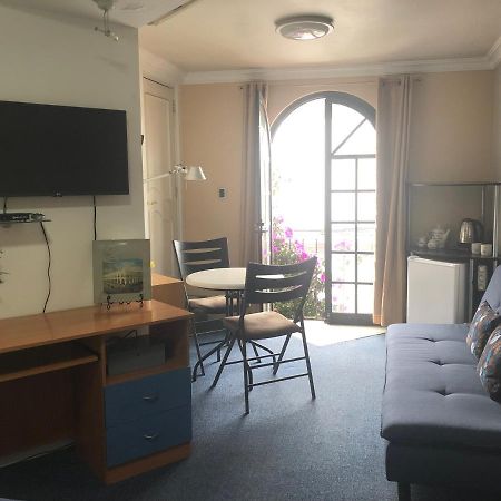 Amplia Habitacion Tipo Ejecutiva Con Bano Y Acceso Privados Toluca Kültér fotó