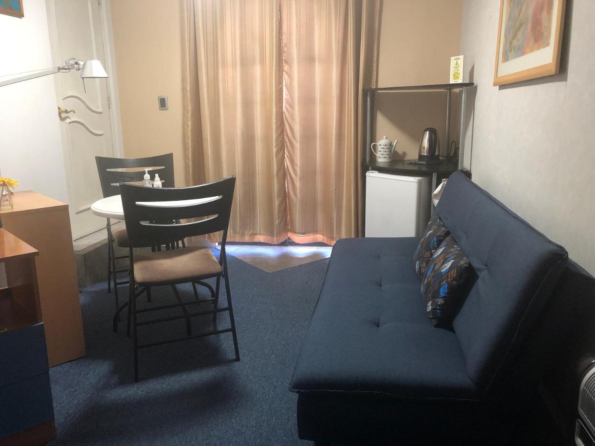 Amplia Habitacion Tipo Ejecutiva Con Bano Y Acceso Privados Toluca Kültér fotó